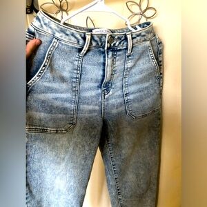Jeans size S
